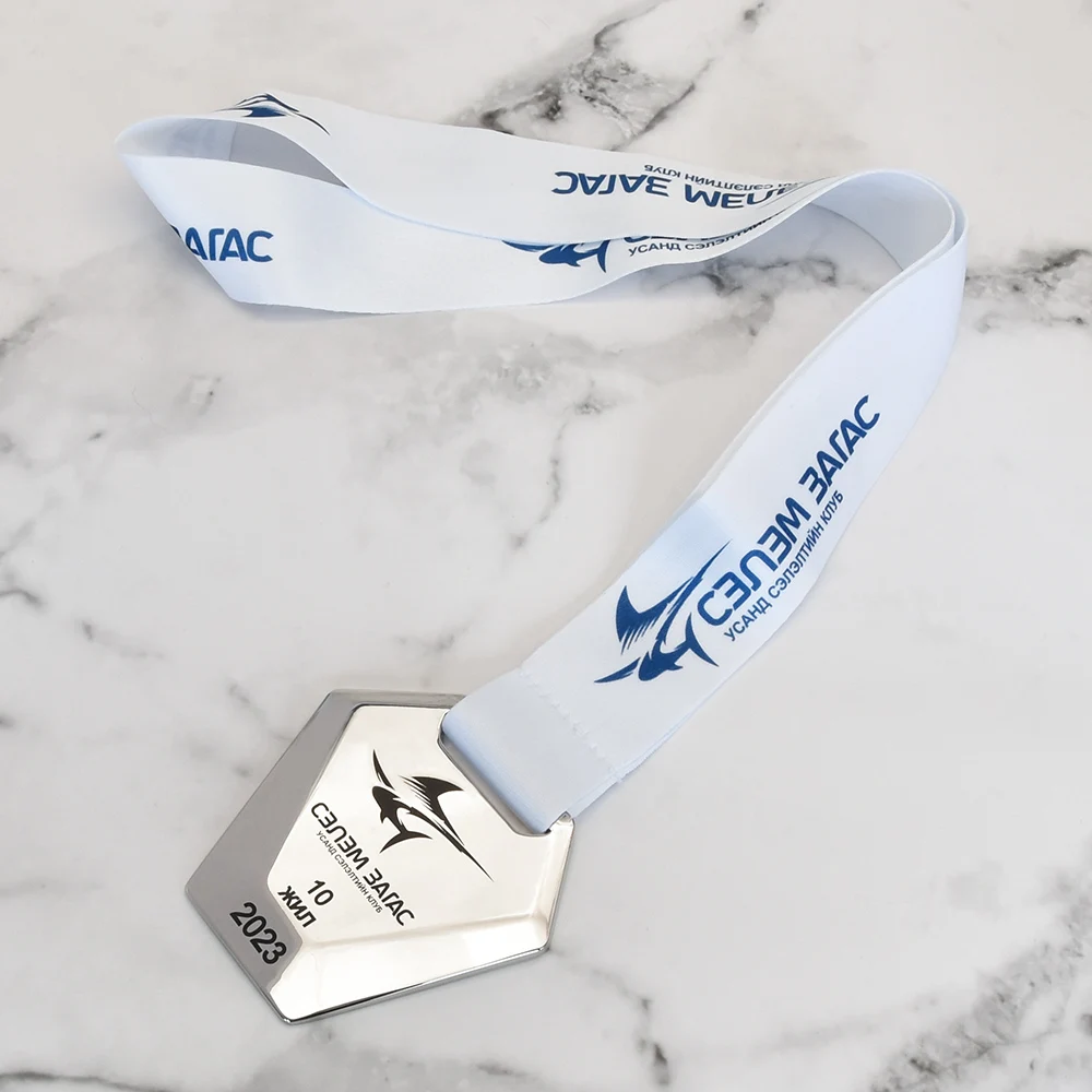 Manufacturer custom logo medal zinc alloy metal sports game running race finisher award medals