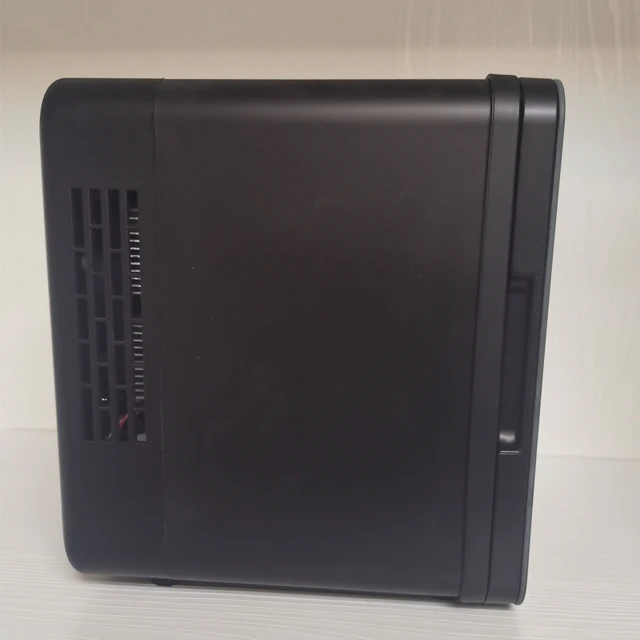 4L Black Paint Body  Black Glass Door Small Portable Fridge for Makeup Mini Fridge