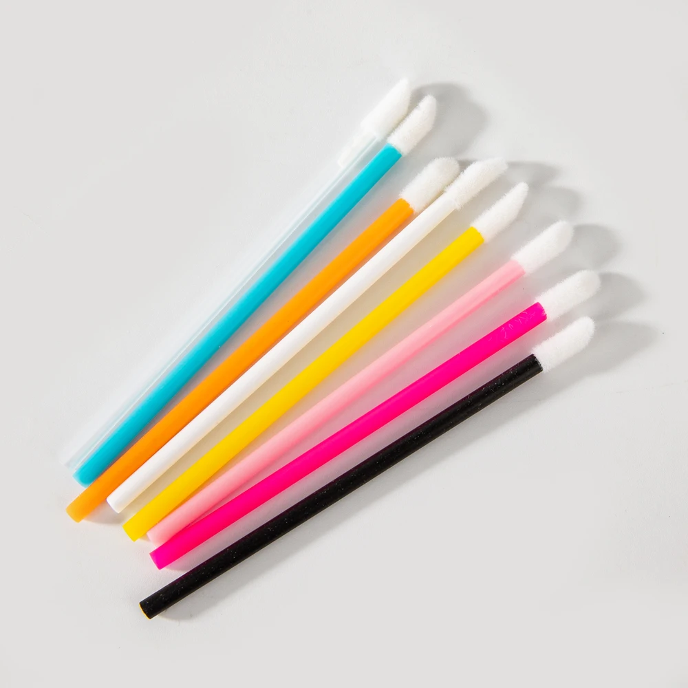 Multi-Color 50Pcs/Box Disposable Lip Brush Applicators Lipstick Applicator Wands For Lipstick Gloss With Case