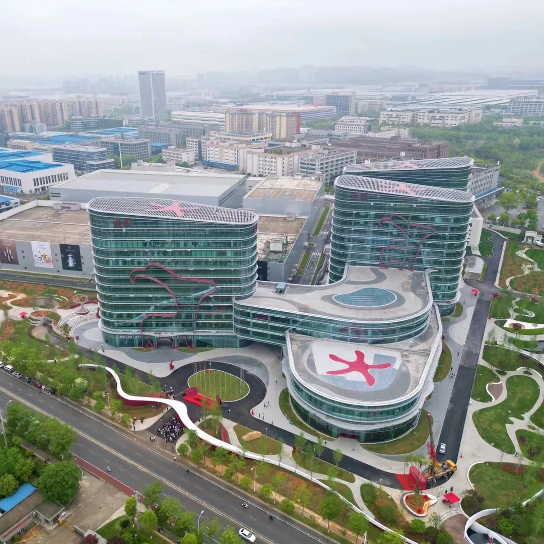 LOW-E изогнутое стальное стекло Lombo фокусируется на 28 лет высокого качества размеров и толщины могут быть настроены