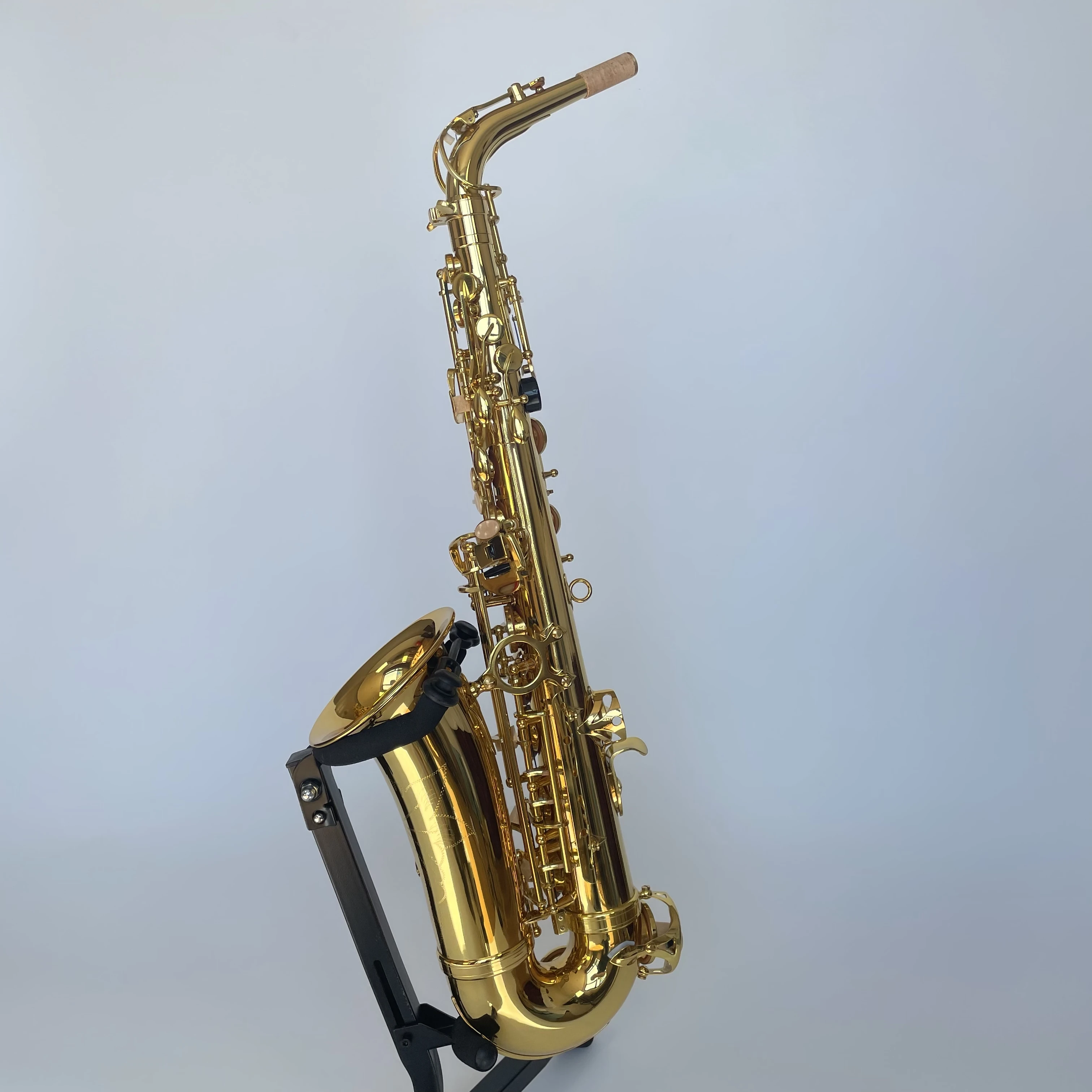 Gold Color Alto Saxophone Eb Key Brass Lacquer Finished Saxophone