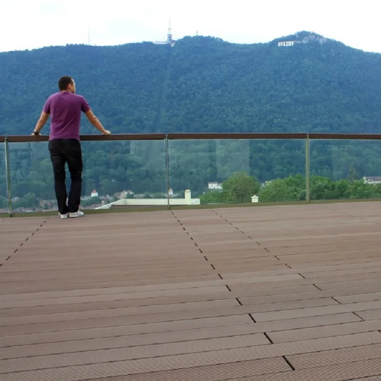 Outdoor raw material anti-uv wood plastic composite decking timber