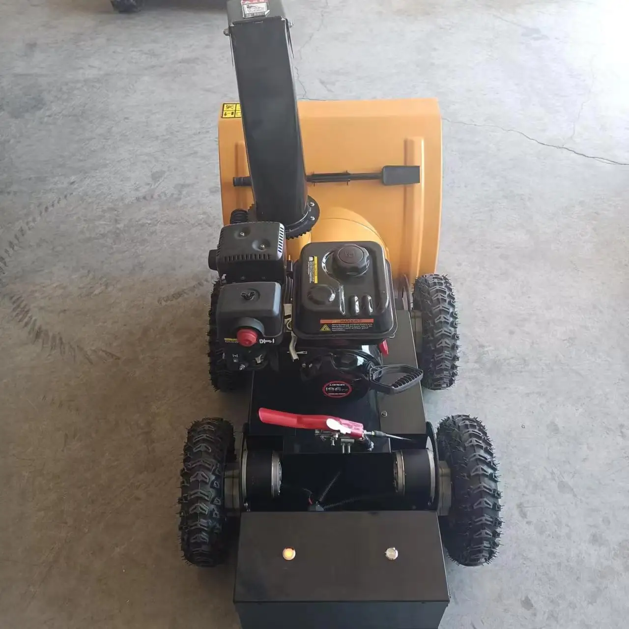 Remote control Small Crawler Snow Thrower Multifunctional remote control  gasoline Snowplow Snow Blower