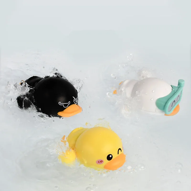 Duck Design Swimming Baby Shower Toys Eco-Friendly Plastic Bath Toy