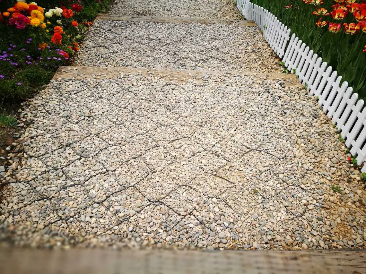 Hdpe Black Geocell Manufacturer Plastic Sale Soft Wall Belts Surface Packing Parts Welding Color Railway Bed Package Material