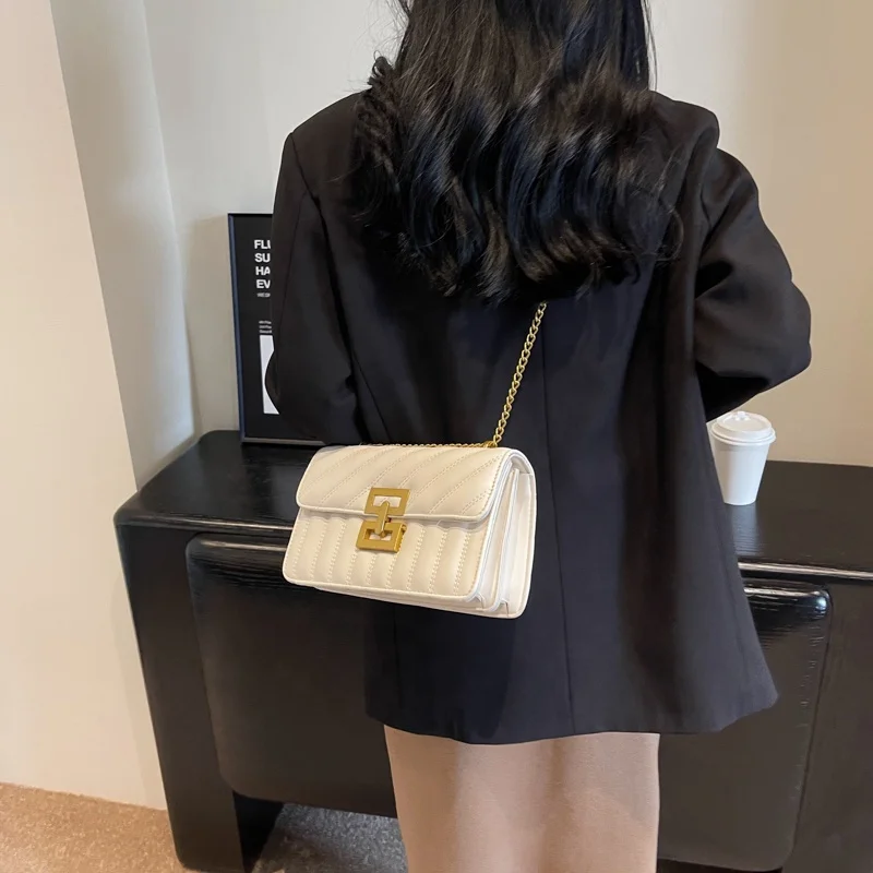 2024 Fashion Hot Designer Bags Solid PU Leather Bags Hand Made Ladies Key Chain Purse Small Flap Hand Bags for Women New Styles