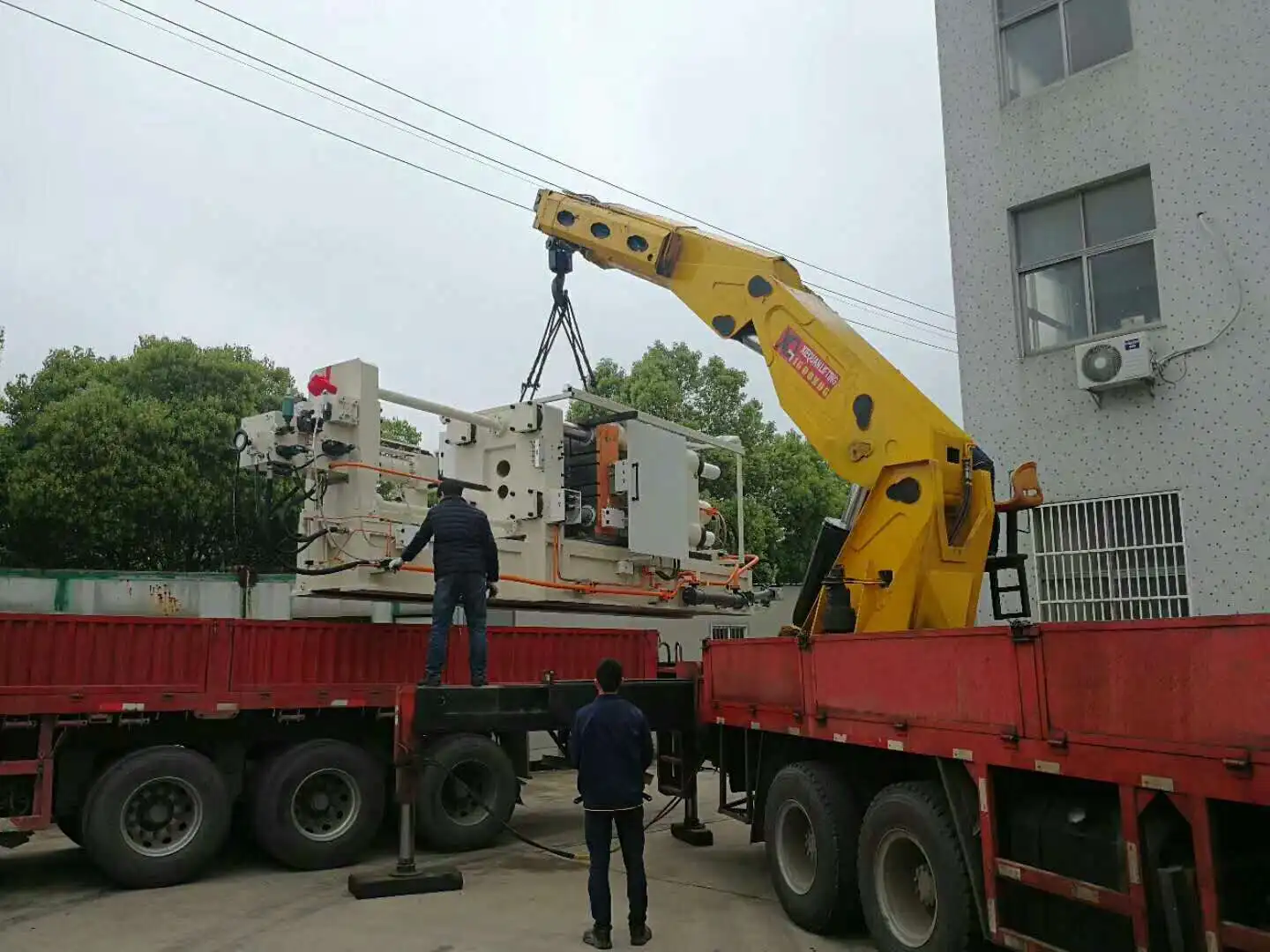700T Save Labor Cost Die Casting Machine For Home Lights