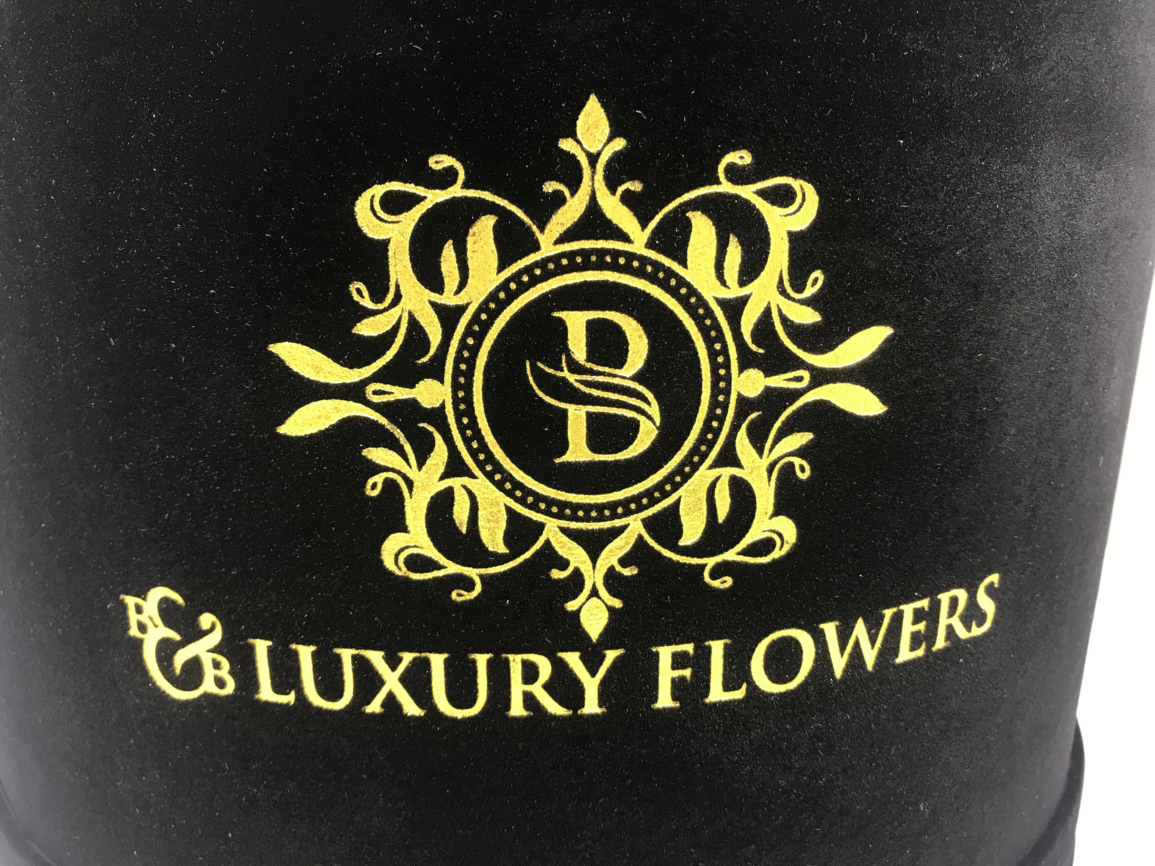 China Manufacture Wholesale Custom Luxury flower gift packaging round velvet hat box paper flower gift box