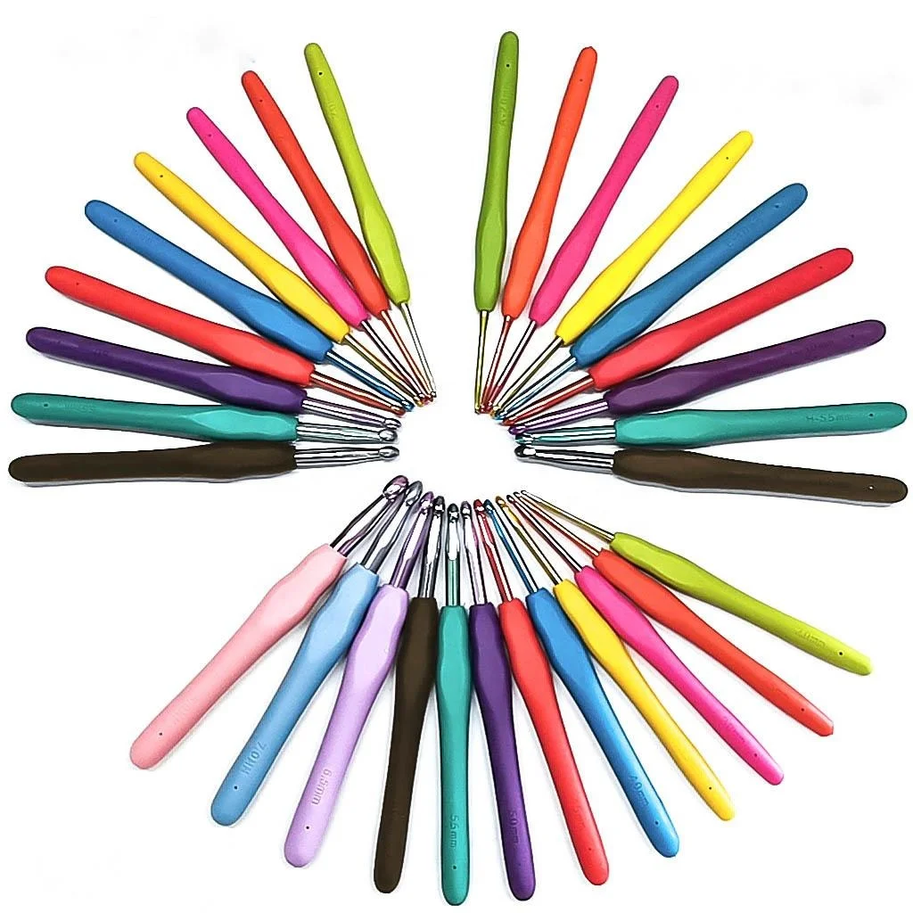 12PCS 2mm-8mm low price Sweater needle knitting tool TPR crochet silicone handle color aluminum crochet complete set