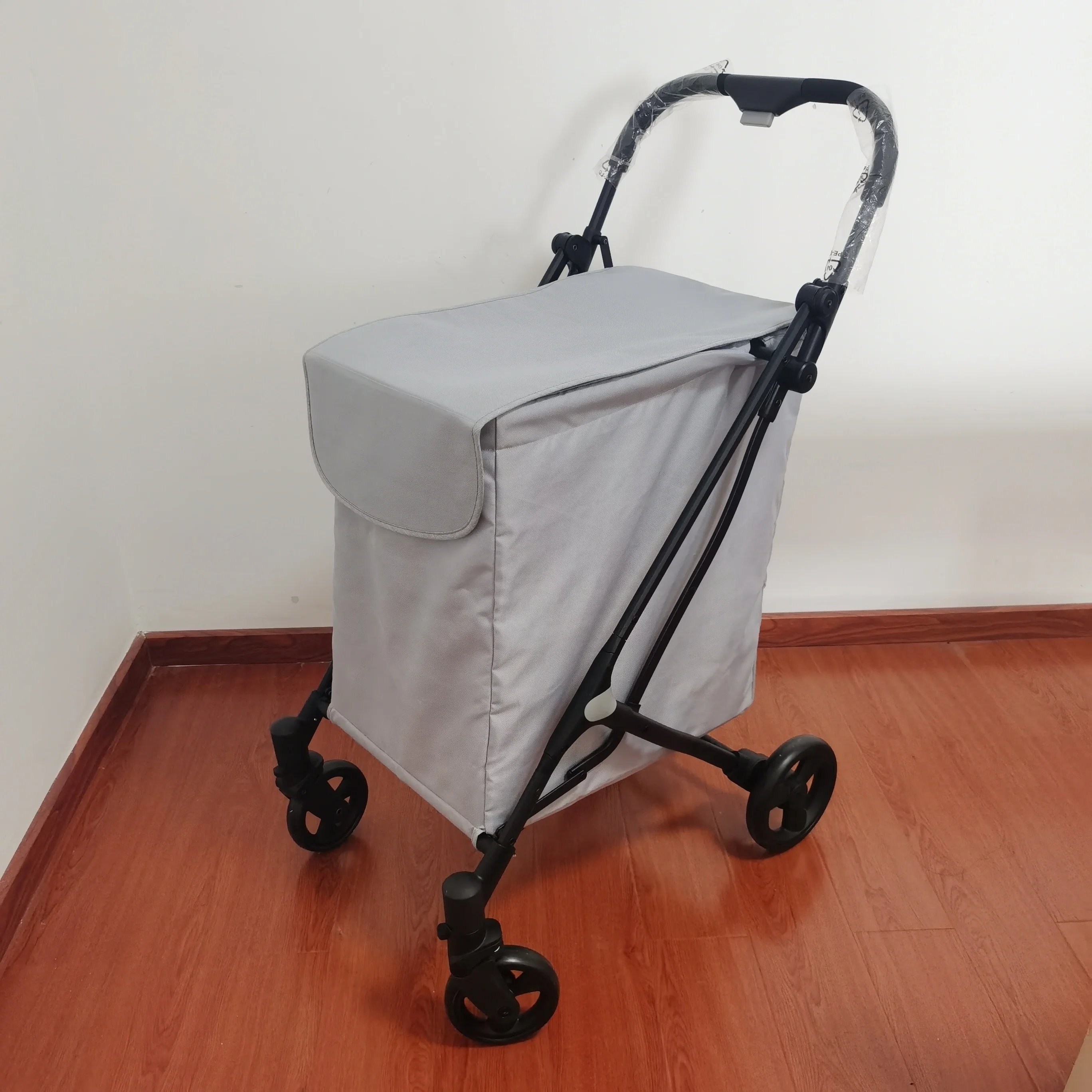 Luxury Large Capacity Easy Folding  Reusable Shopping Bag with Swivel Wheels