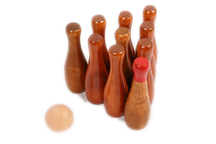 
WAFFLE GAMES Classic Solid Wood Stained Outdoor Lawn Bowling Game Set 