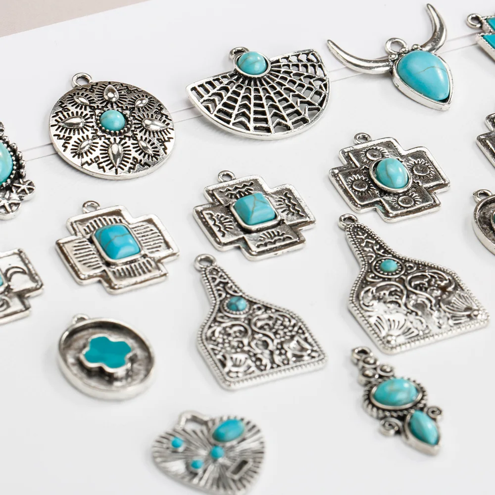 New Retro Bohemian Style Western Charms Bull Head Water Drop Cow Turquoise Pendants for Jewelry Making Accessories