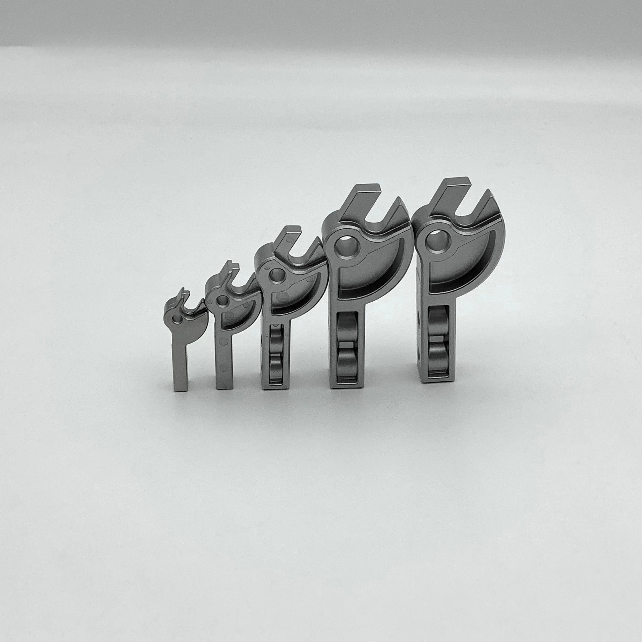 Metallurgy powder custom high precision crescent type pneumatic gripper clamping claw