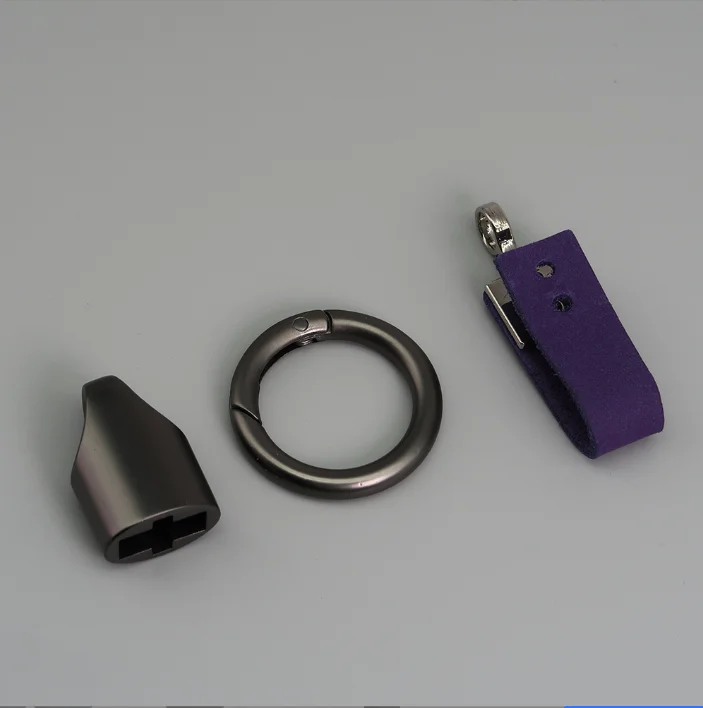 Hot selling Small Car Key Chain Ring Clip Key Fob Accessory with Keyrings Zinc Alloy Buckle
