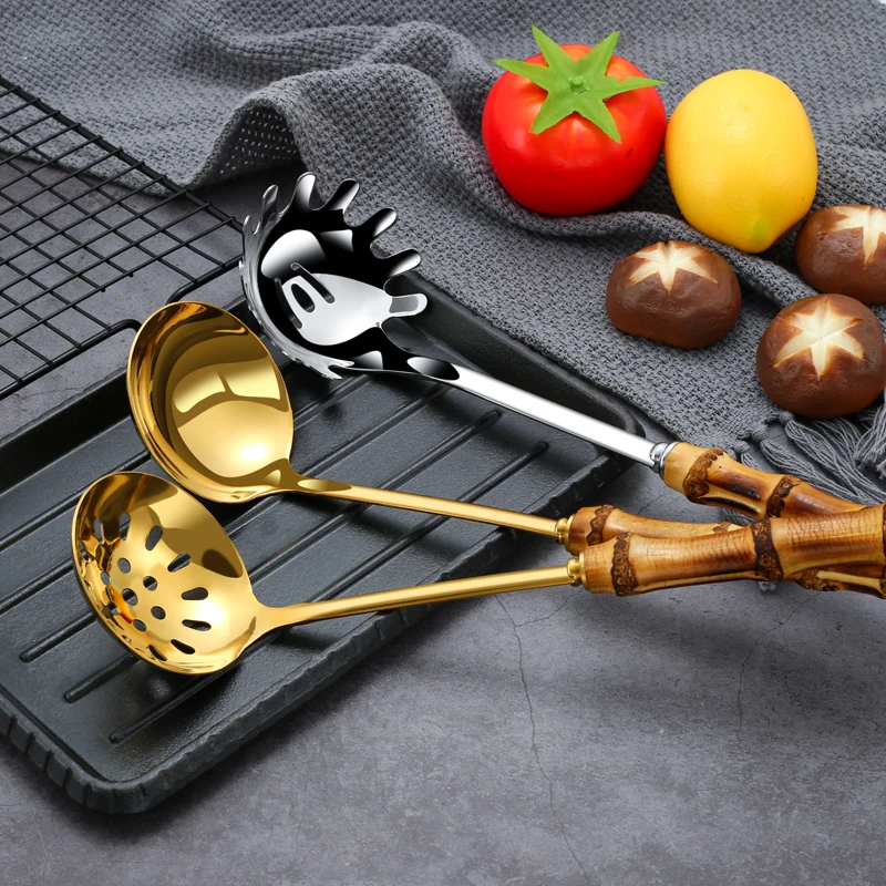 Food Grade Bamboo Handle Scoop Kitchen Gadgets Stainless Steel Noodles Soup Spoon Set