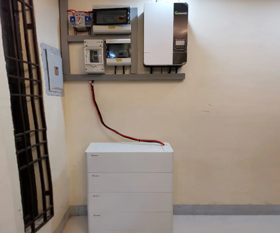 Best price Rooftop solar energy system (Single Phase) for home/ building with LiFePO4 Batterystems 5KW 6KW Off-grid sol