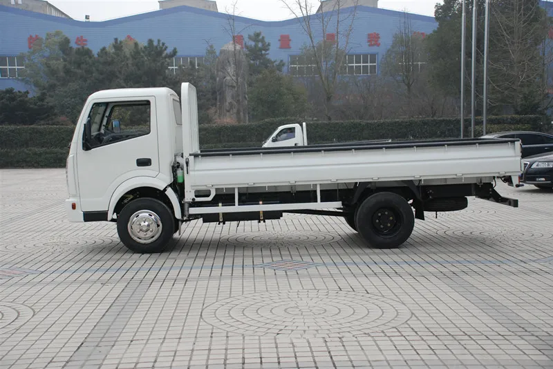 China Factory Directly 5000 kg Light Commercial Vehicle Delivery Trucks for City Transportation / Bare Chassis is available