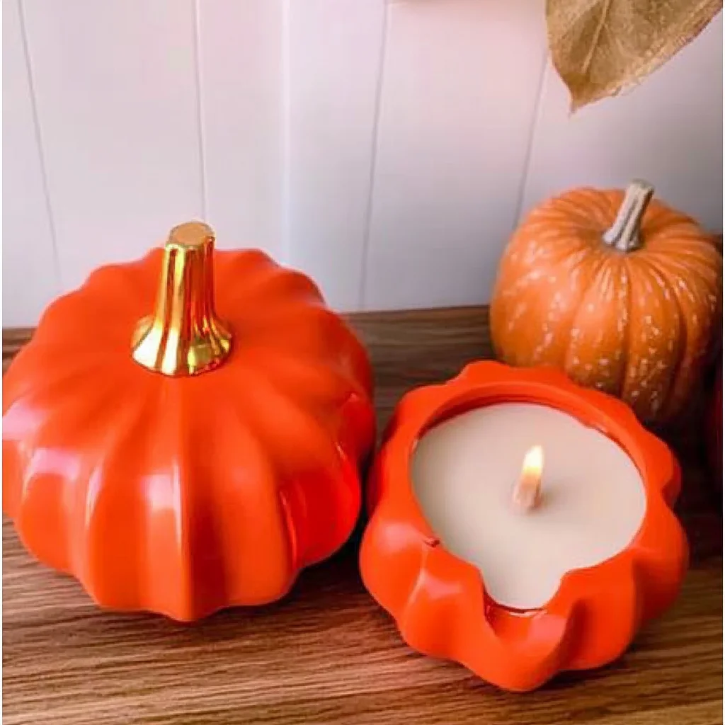Halloween Pumpkin Cozy Bakery Fragrance Fall Candle in Aesthetic Ceramic Pumpkin Jar for Halloween Home Decoration