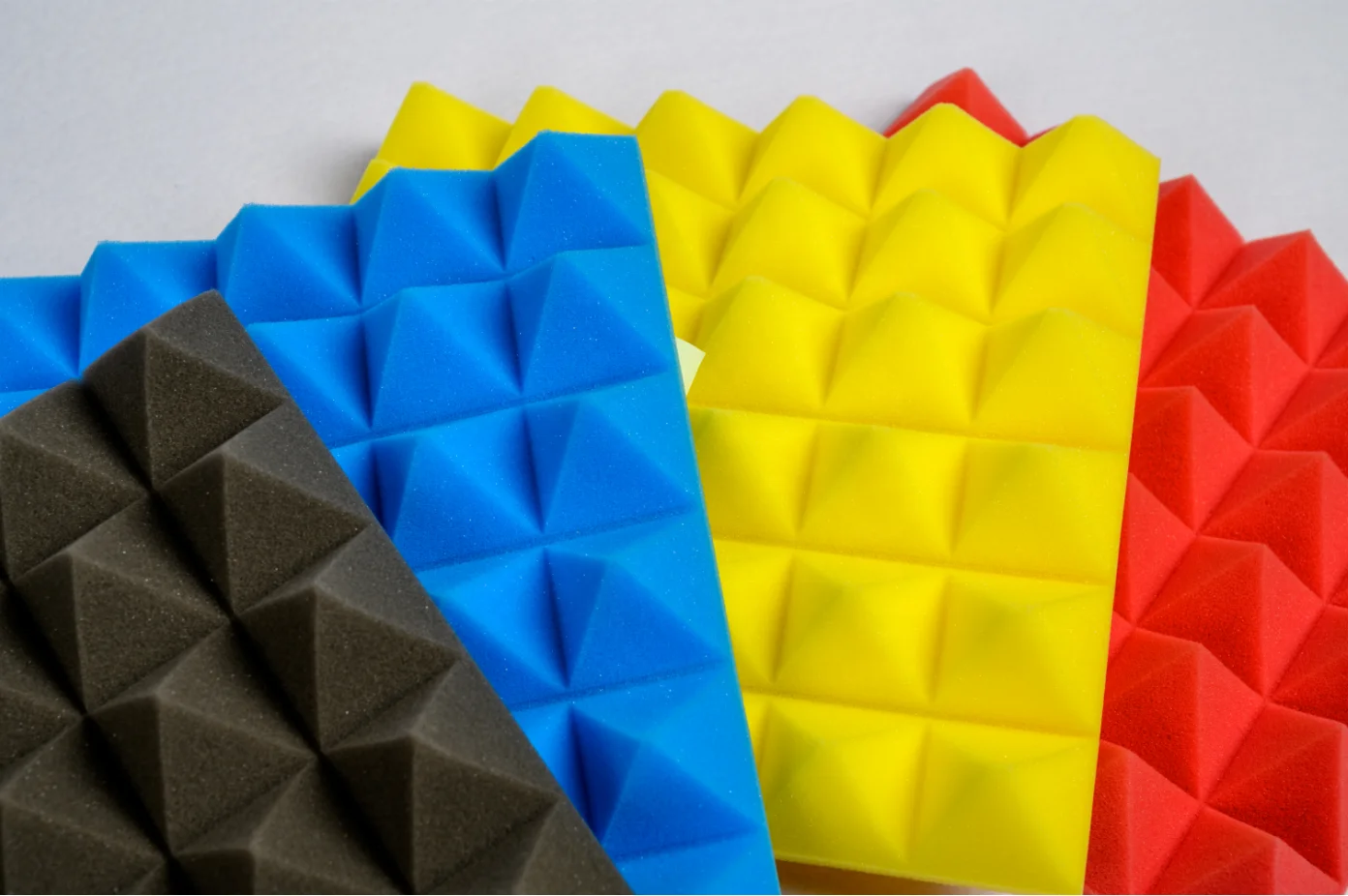 Pyramid Shape Foam Sound absorbing Different Color Sheet for