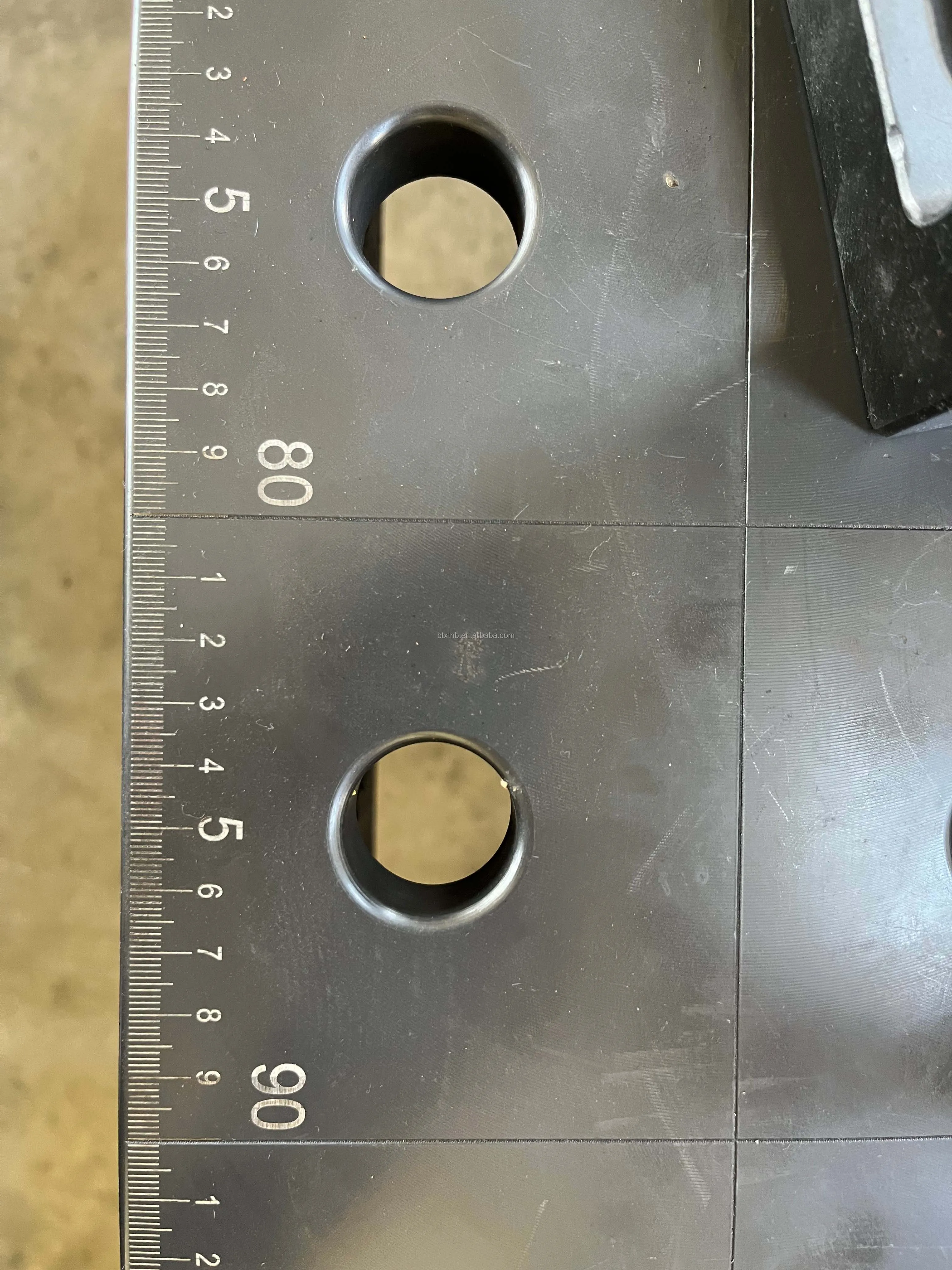 The Welding Station Can Be Used for Aerospace Precision Production of Porous Belt Accessories