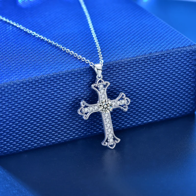 925 Sterling Silver Cross Necklace 0.5Ct Moissanite Diamond Cross Pendant Necklaces for Women Wholesale Jewellery