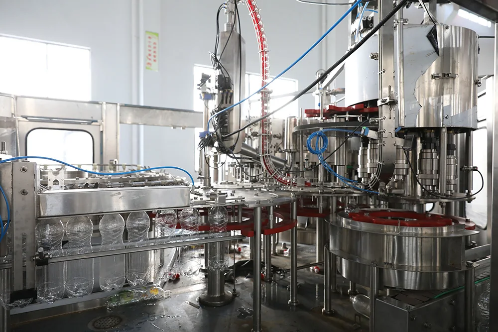 Automatic carbonated water processing machine/soft drink bottling equipment/carbonated beverage bottling plant