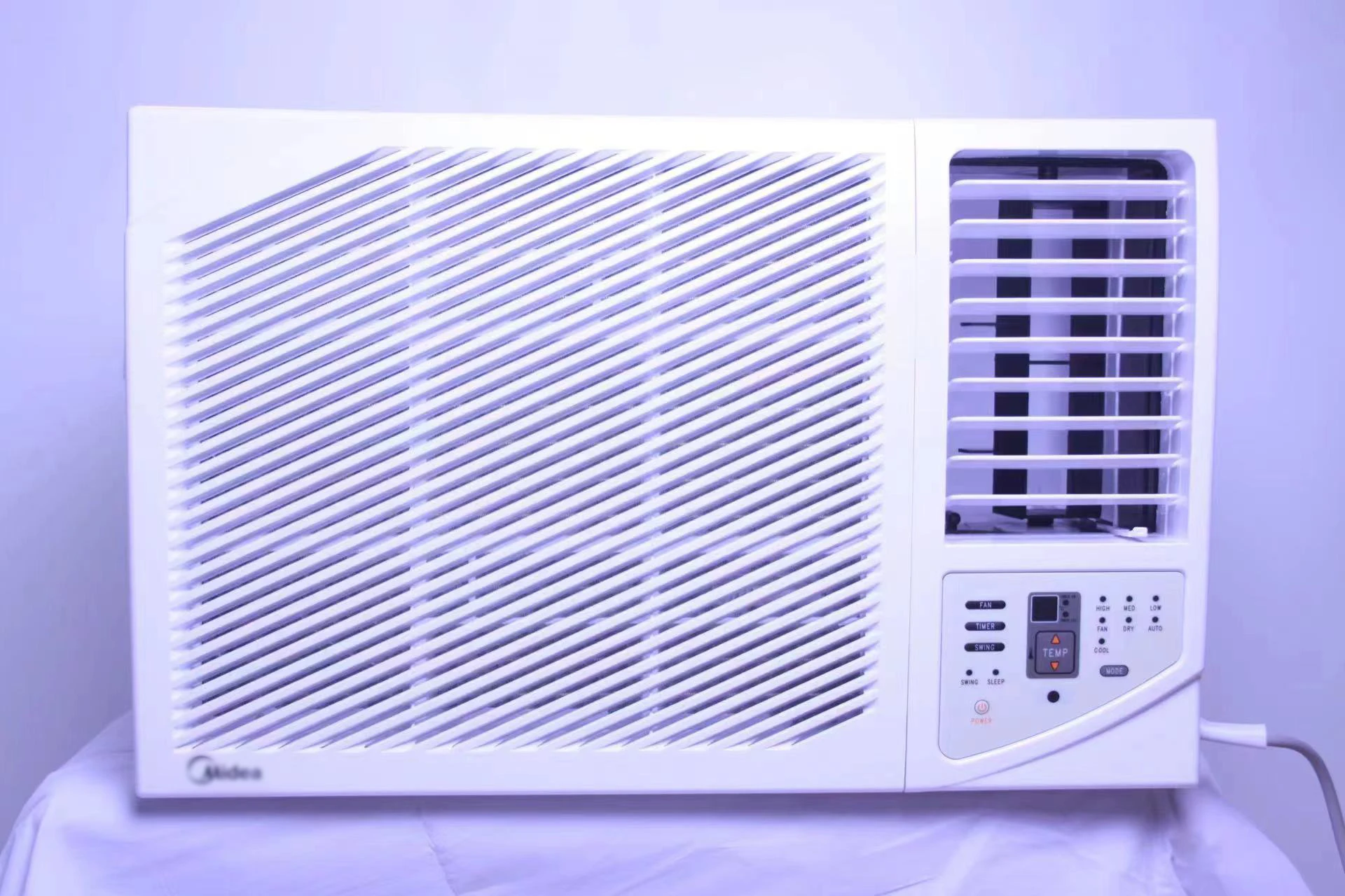 Media Electric Control 1.5HP/12000 BTU Cool General Window AC For Home Office Internal And External All-in-one Machine