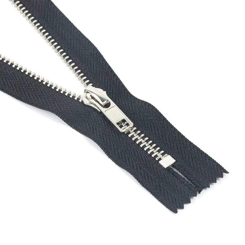 Wholesale Zip 3# 5# 8# Long Chain Close-end Custom Size Black Color Tape Metal Zipper For Clothing