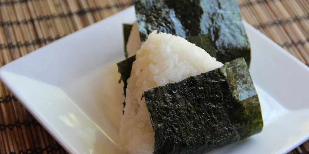Japan delicious sushi ingredient onigiri online buy dry wakame seaweed