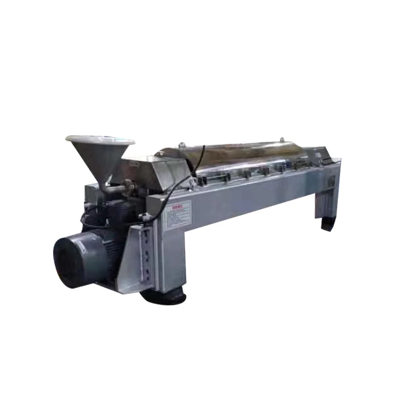 Horizontal centrifuge for clarification of avocado oil