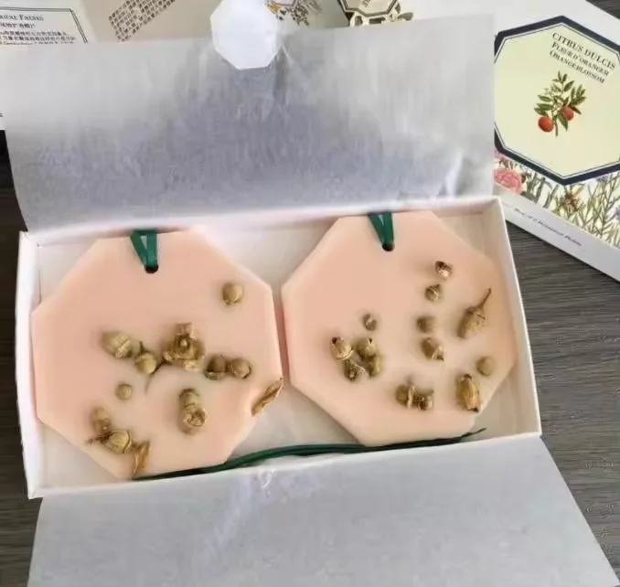 New Fruit Flowers Scent Handmade Scented Soap for Remove Odor,Aromatherapy Wardrobes Car Decor Room Decor Paraffin Wax Flakes