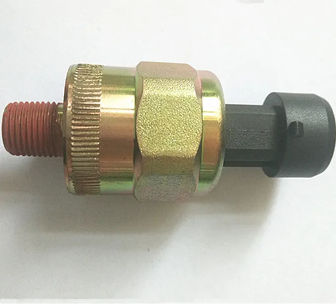 High quality Dongfeng Tianlong Truck Engine Spare Parts DCi11 Oil Pressure Sensor D5010437049