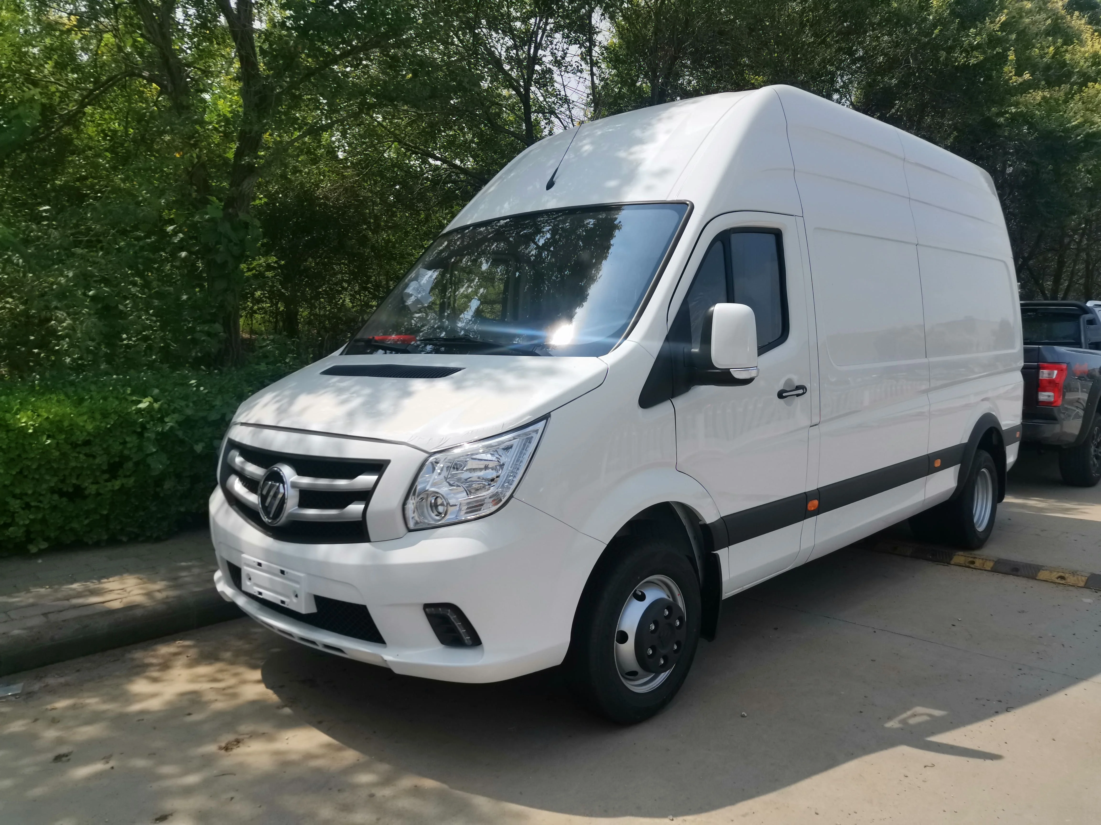 Новый 18 мест Высокая крыша Foton Van Euro 2 мини-автобус класса люкс