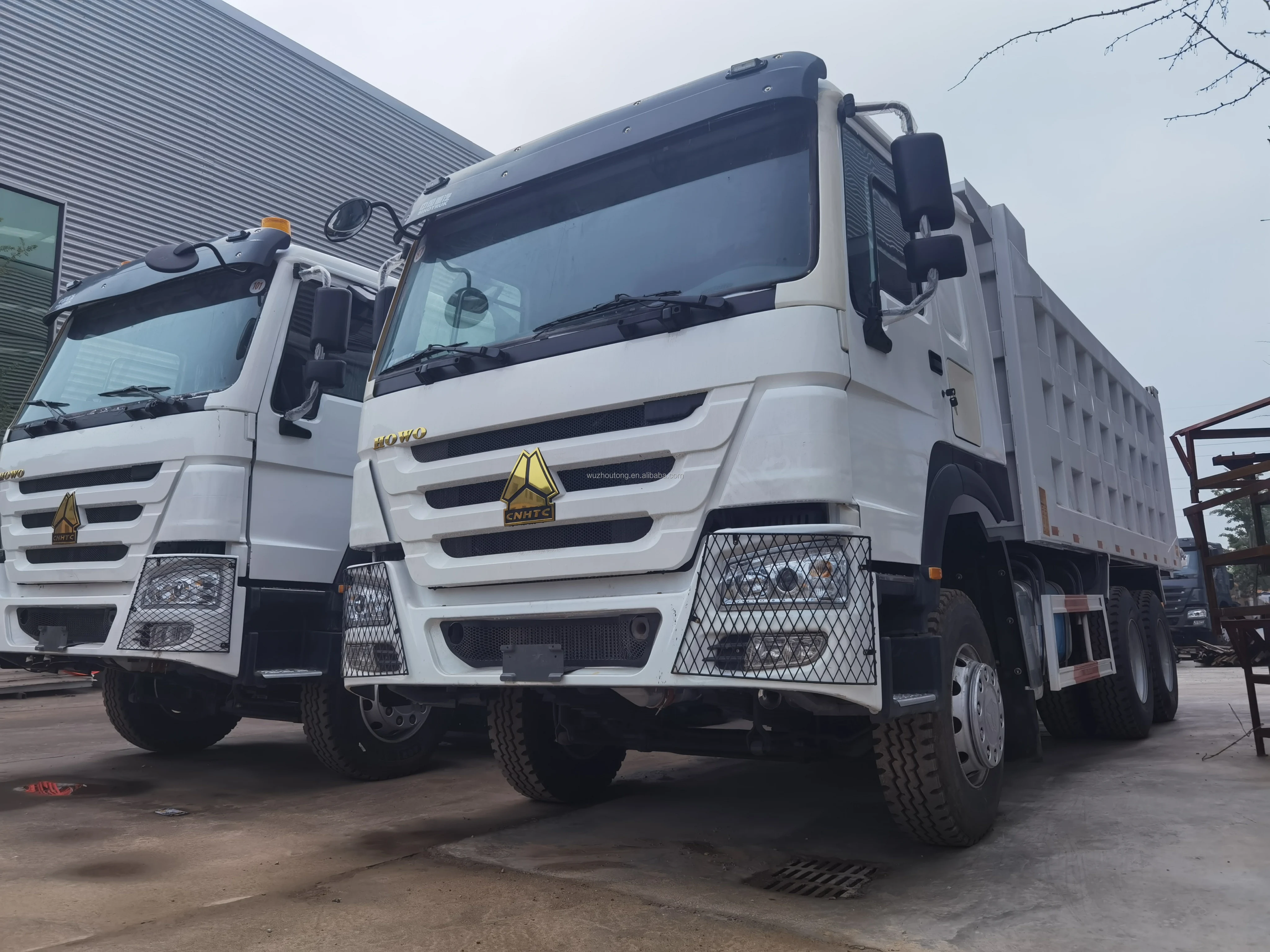 Б/у Sinotruk Howo 6*4 10 колесный самосвал для продажи