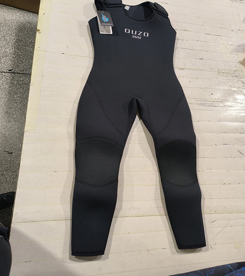 Hot selling 9MM thickness diving suit front zipper wetsuit and romper CR neoprene wetsuit soft and warm diving suit