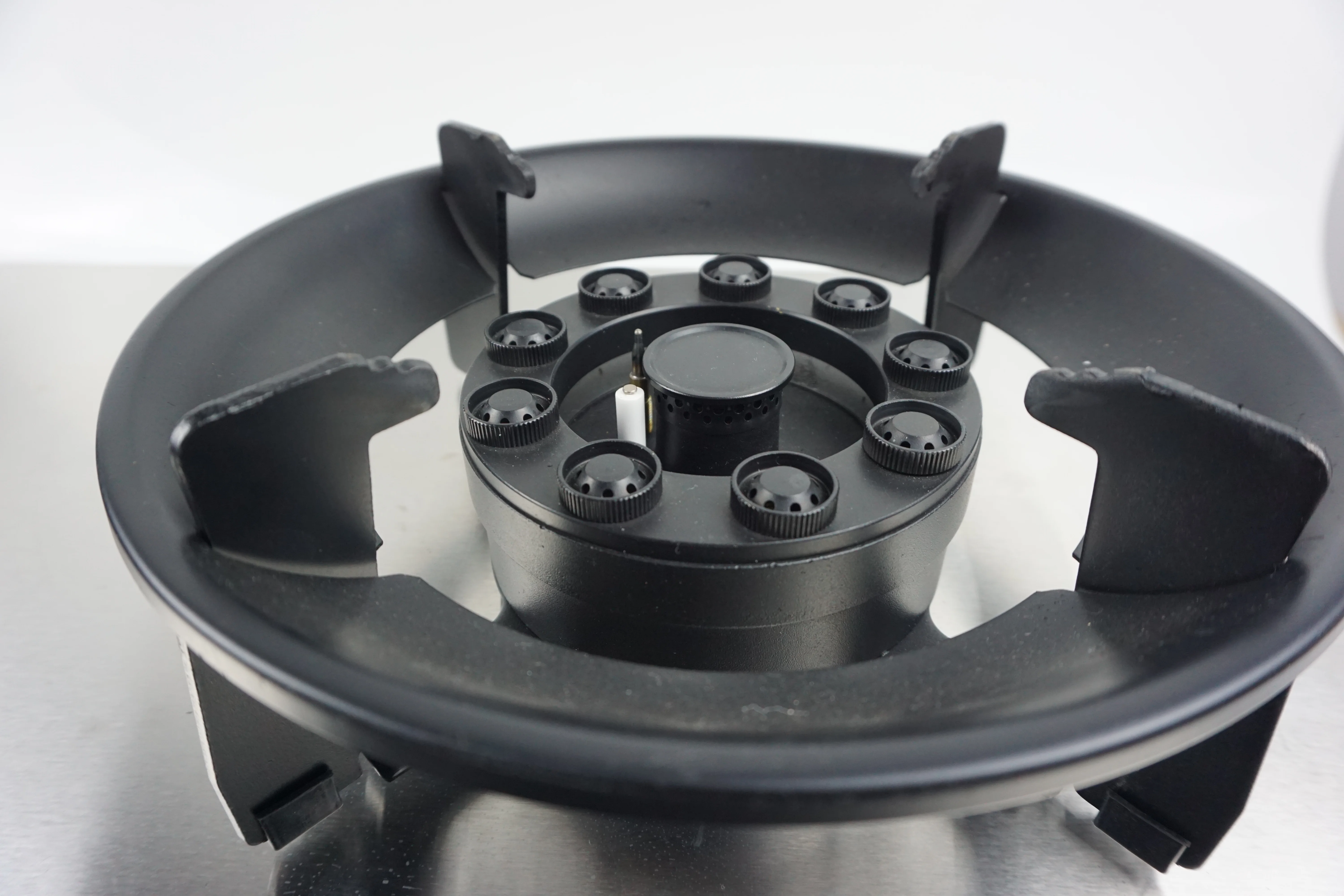 D suitable for natural gas (NG) kitchen stoves and also for liquefied petroleum gas (lpg). It is a fierce gas stove cooker
