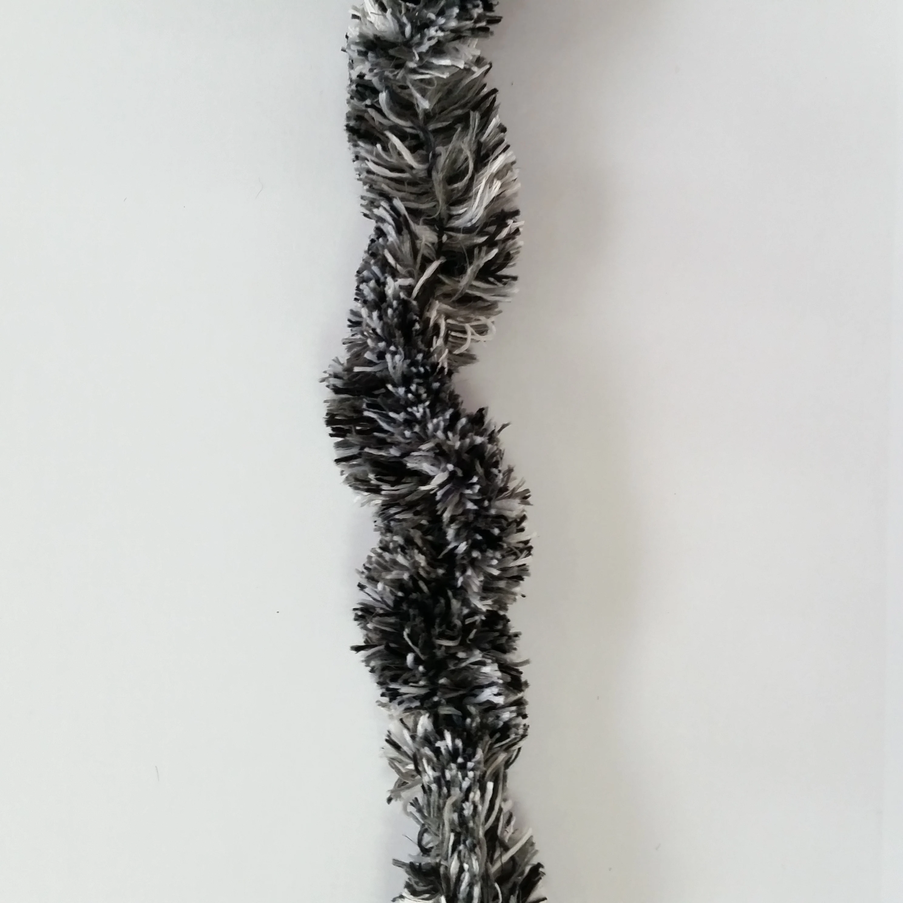 warmly soft chenille yarn 100% polyester fancy yarn for knitting sweater