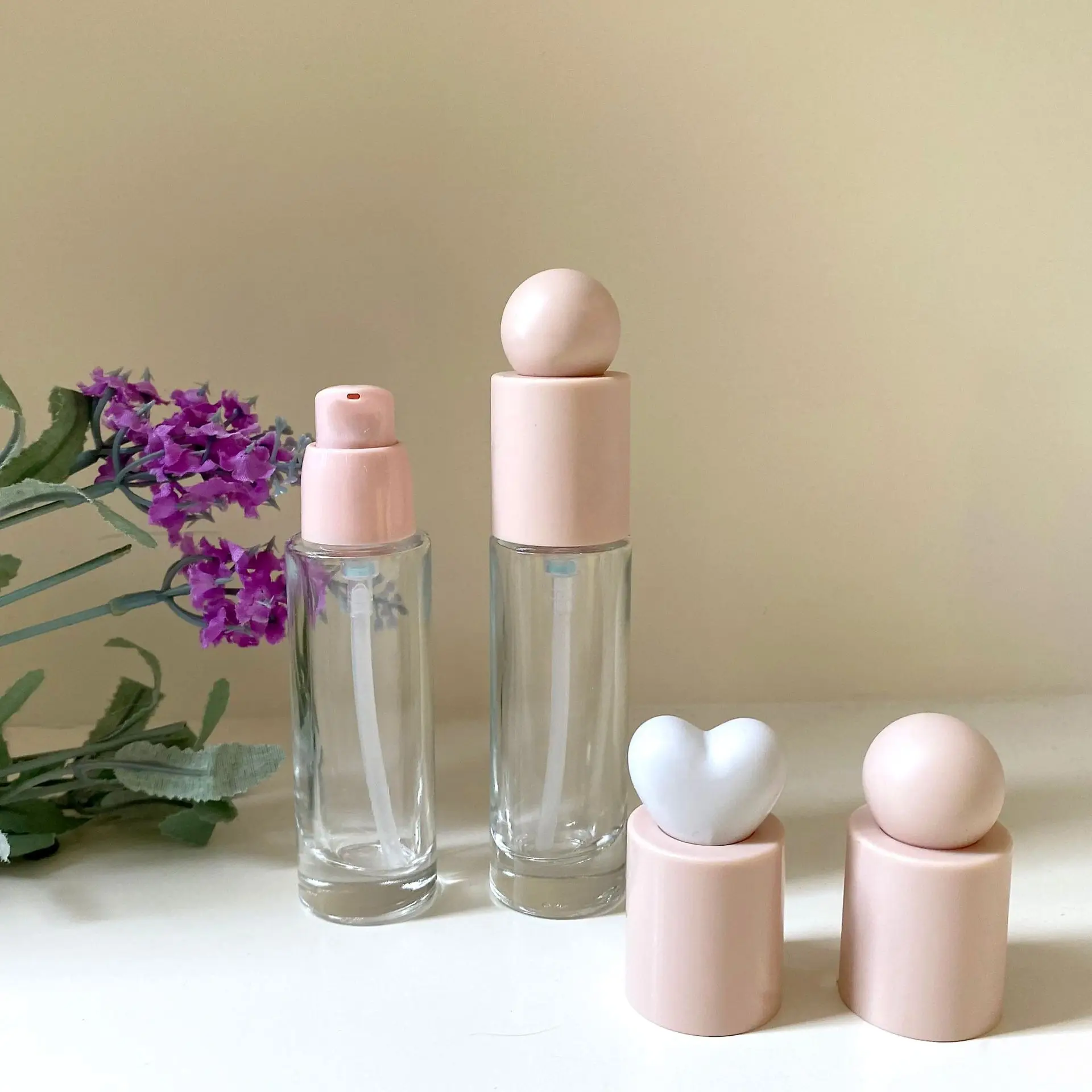 In Stock 30ml Custom Glass Bottle Pink Clear Empty Lotion Pump Bottle Heart Shape Foundation Bottle