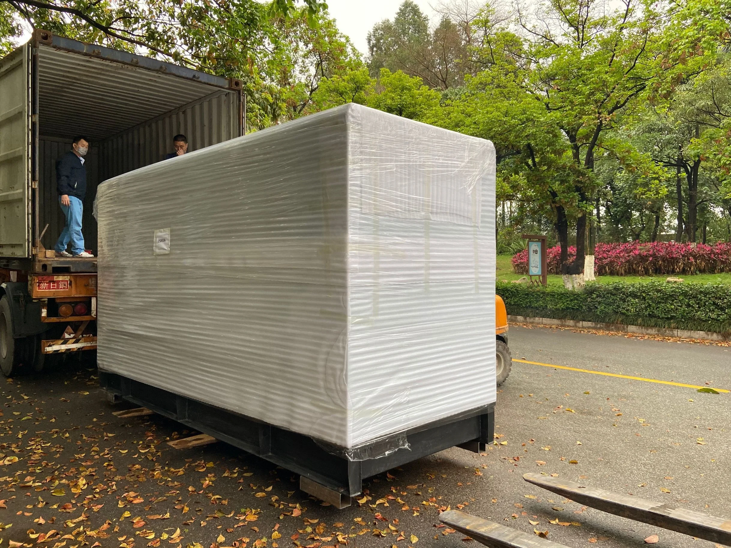 CDC500KVA дизель-генератор с флагом США двигатель KTA19-G3 500KVA генерэтор Прайса для продажи в