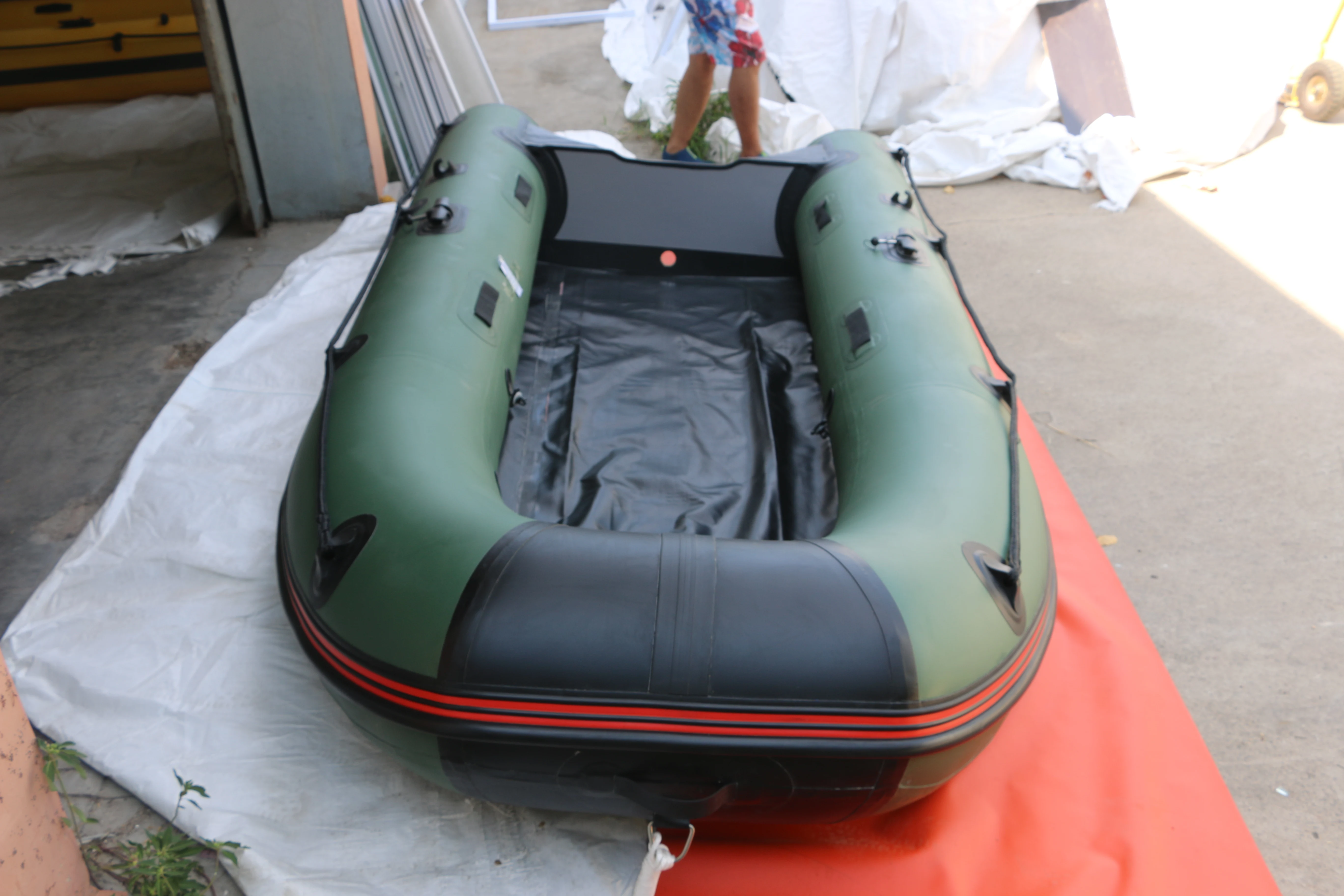 OEM factory 380cm inflatable Rowing boats 2 3 4 5 6 Person Inflatable Kayak Fishing Boat Custom PVC Hypalon