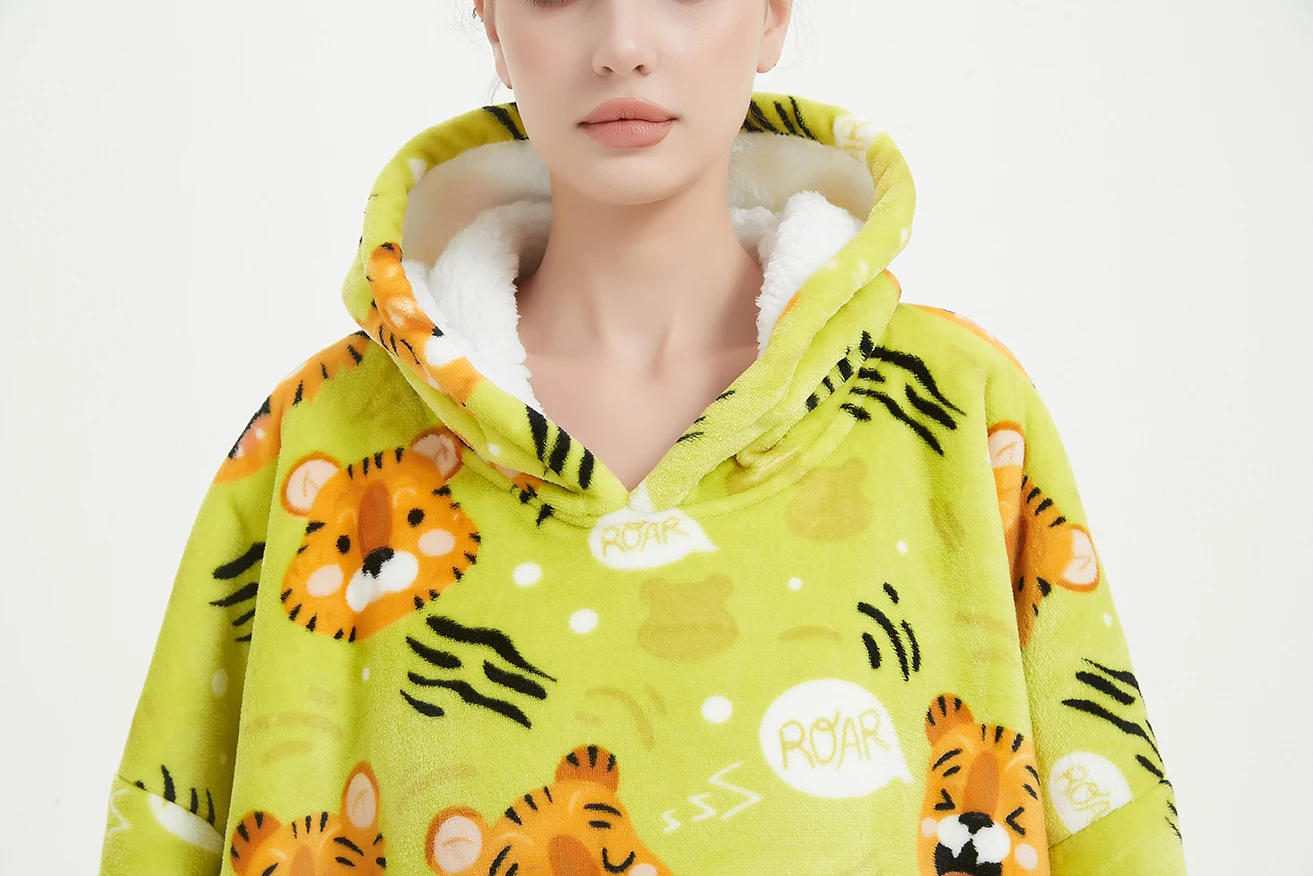 Factory wholesale print adult hoodie blanket sherpa personalized custom winter christmas flannel hooded blanket with sleeves