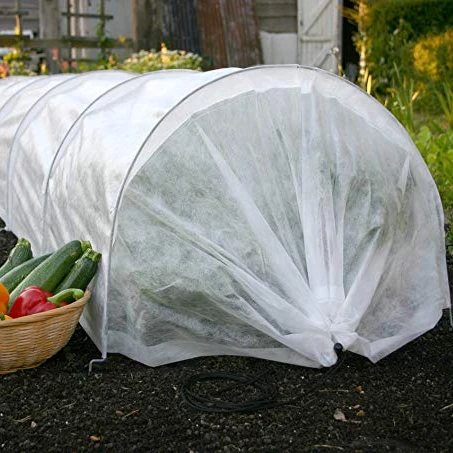 Plant Covers Freeze Protection Frost Blankets Reusable Floating Row Cover for Outdoor Plants