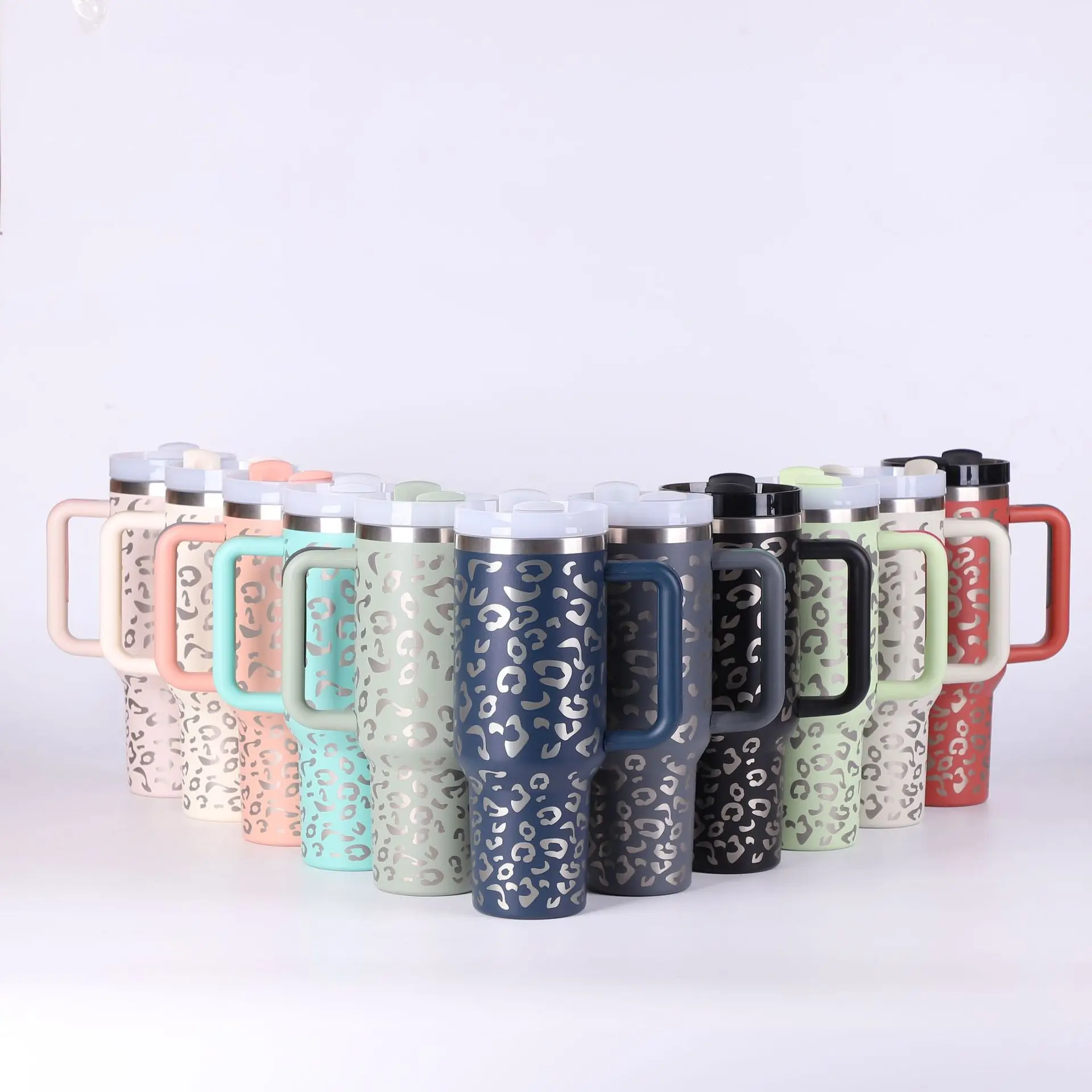 hot sale 30OZ 40 Oz Leopard Cow Engraved Double Insulated Travel Mug H2.0 40Oz Tumbler With Handle