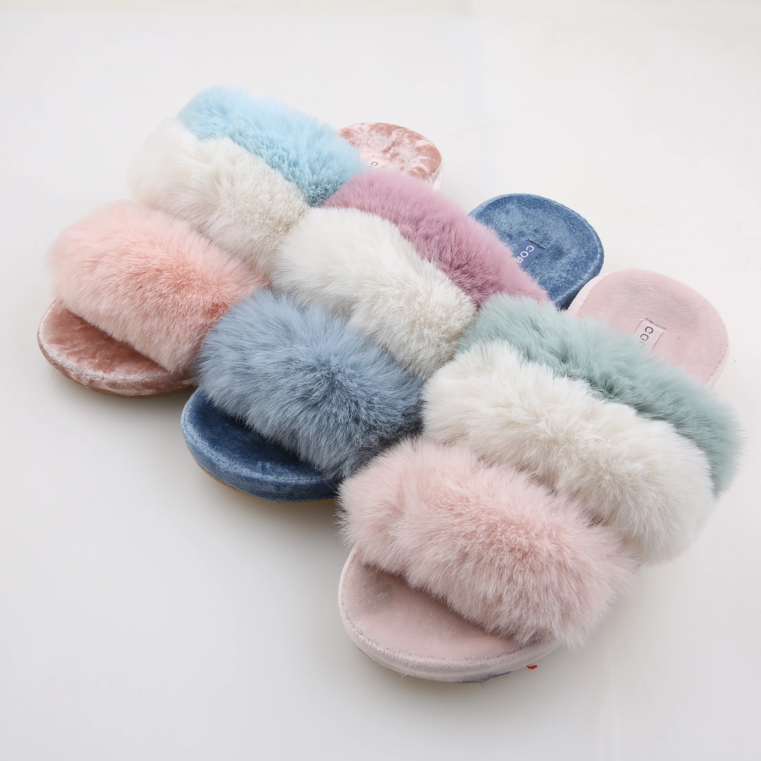 CORIFEI Custom embroidery logo Warm sheep Wool Fluffy Pink Fur Winter Lady slides slipper for woman