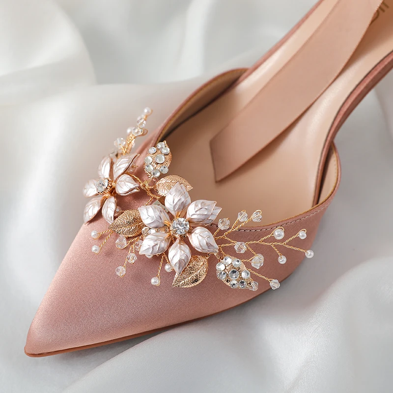 New Design Handmade Metal Flower Ladies High Heels Shoe Buckle Vintage Buckle Shoe  Pearl Accessories