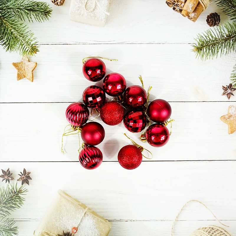 36Pcs Red Christmas Holiday Hanging Balls 5 Style for Xmas Tree Birthday Halloween Holiday Wedding Christmas