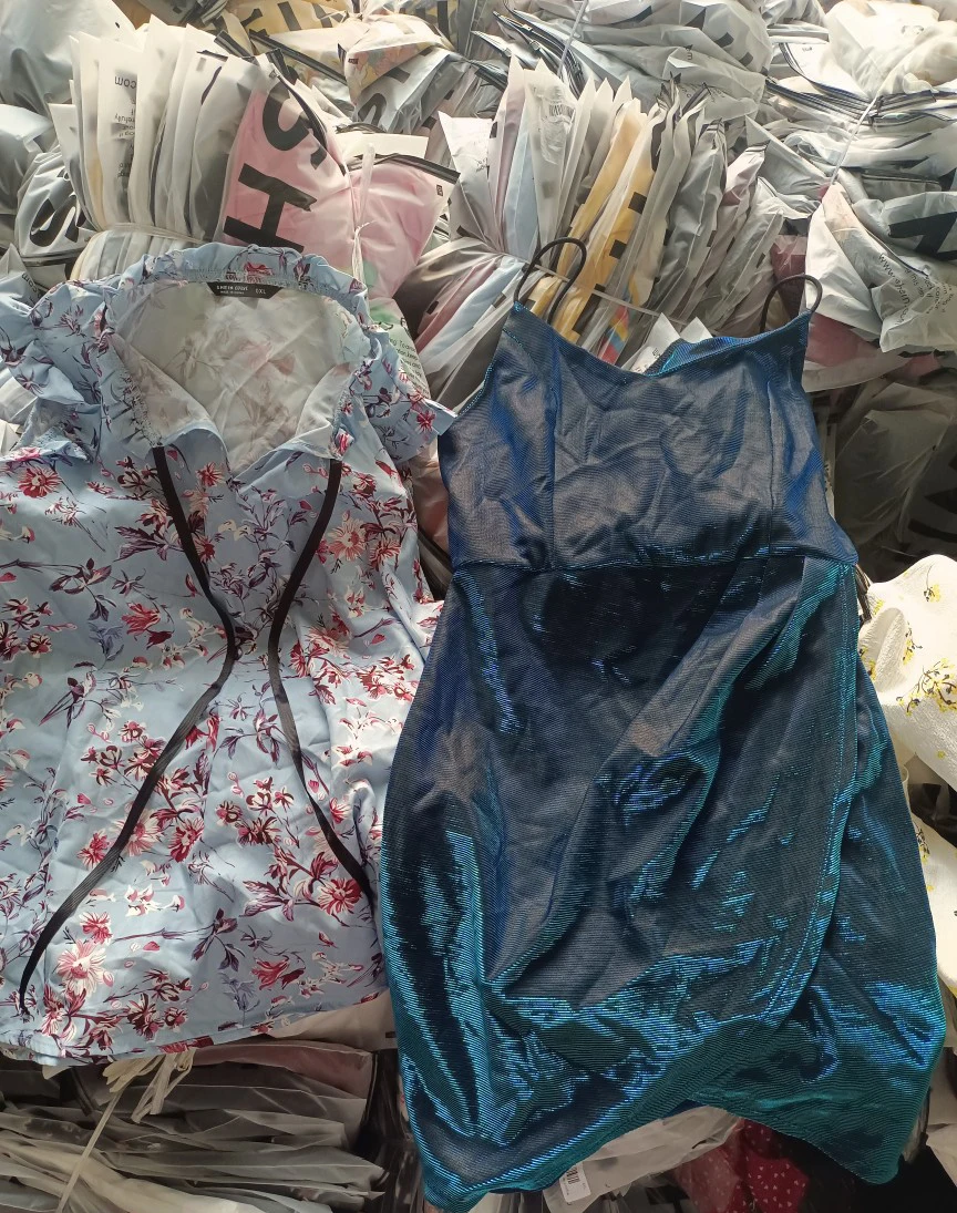 Wholesale Factory Source Casual Dresses T-shirt Clothes Spring Apparel Leftover Branded Clothing Stock