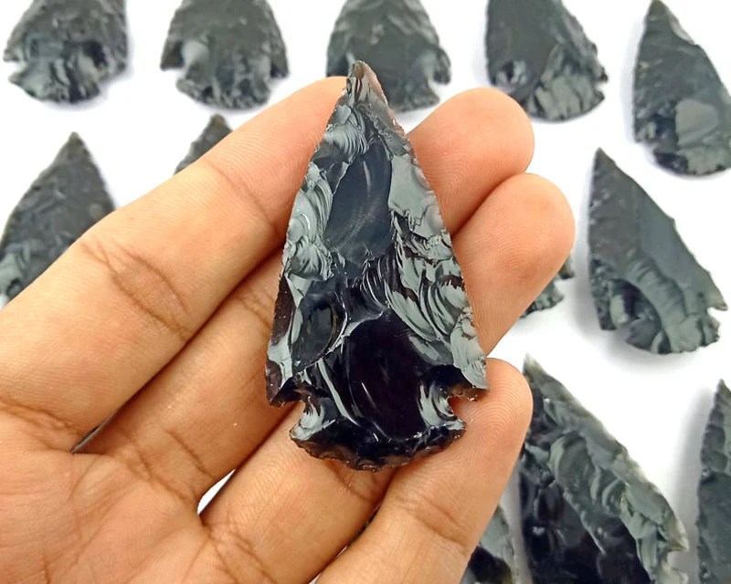 Black Obsidian Arrowhead Shape Handmade Carved Crystal Crescent Arrow Rough Raw Carving Arrowhead Pendant Necklace for Jewelry