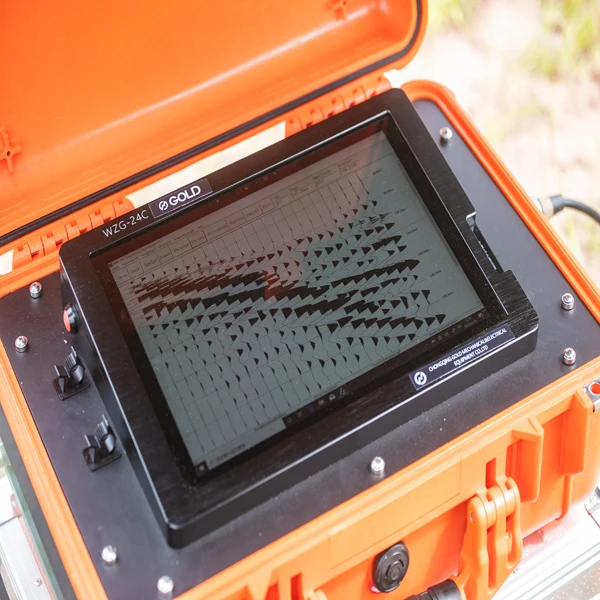 24 Channels Refraction Seismograph For Seismic Exploration