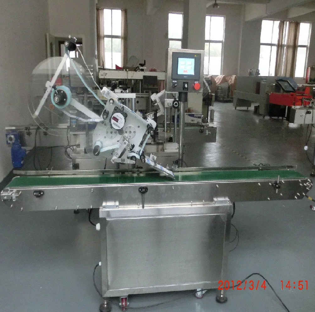 YM210 carton box corner lid plane side sticker labeler  Auto flat top and bottom surface labeling machine
